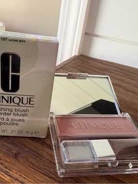 Clinique Powder Blush in sunset glow